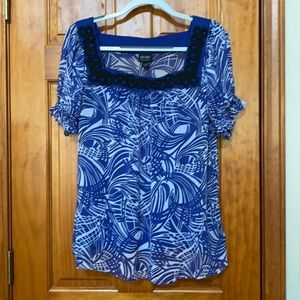 Sheer short sleeve blouse with cami liner XL